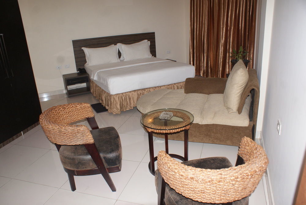Hotel Belle Vie Kinshasa Eksteriør bilde