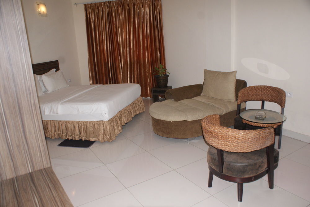 Hotel Belle Vie Kinshasa Eksteriør bilde